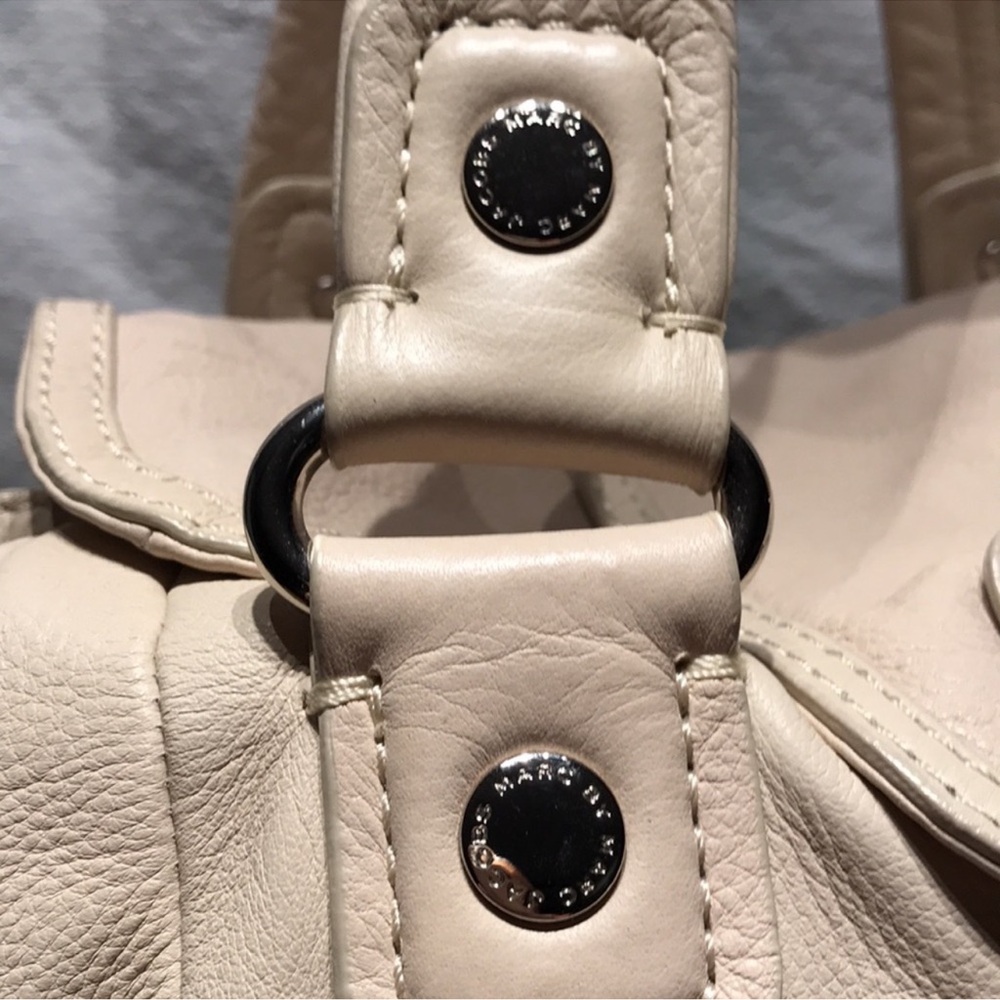 Marc by Marc Jacobs cream pebble leather purse - Picture 7 of 16